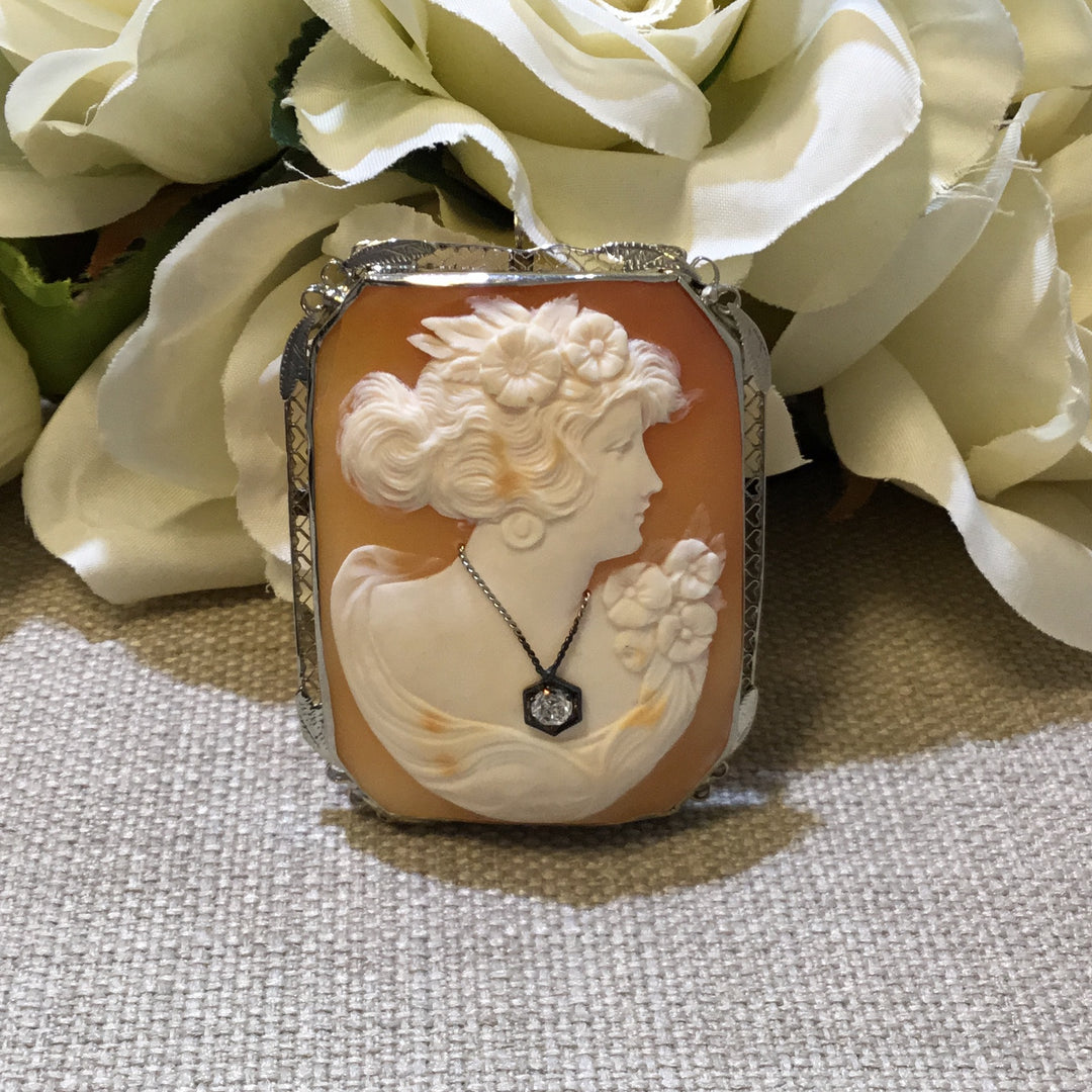 14KT Cameo with Diamond Pendant/Pin