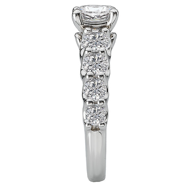 Round Classic Semi-Mount Diamond Ring